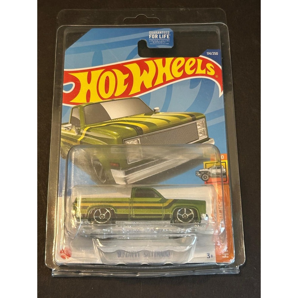 Hot Wheels '83 Chevy Silverado Green 114/250 HW Hot Trucks 7/10 Unopened